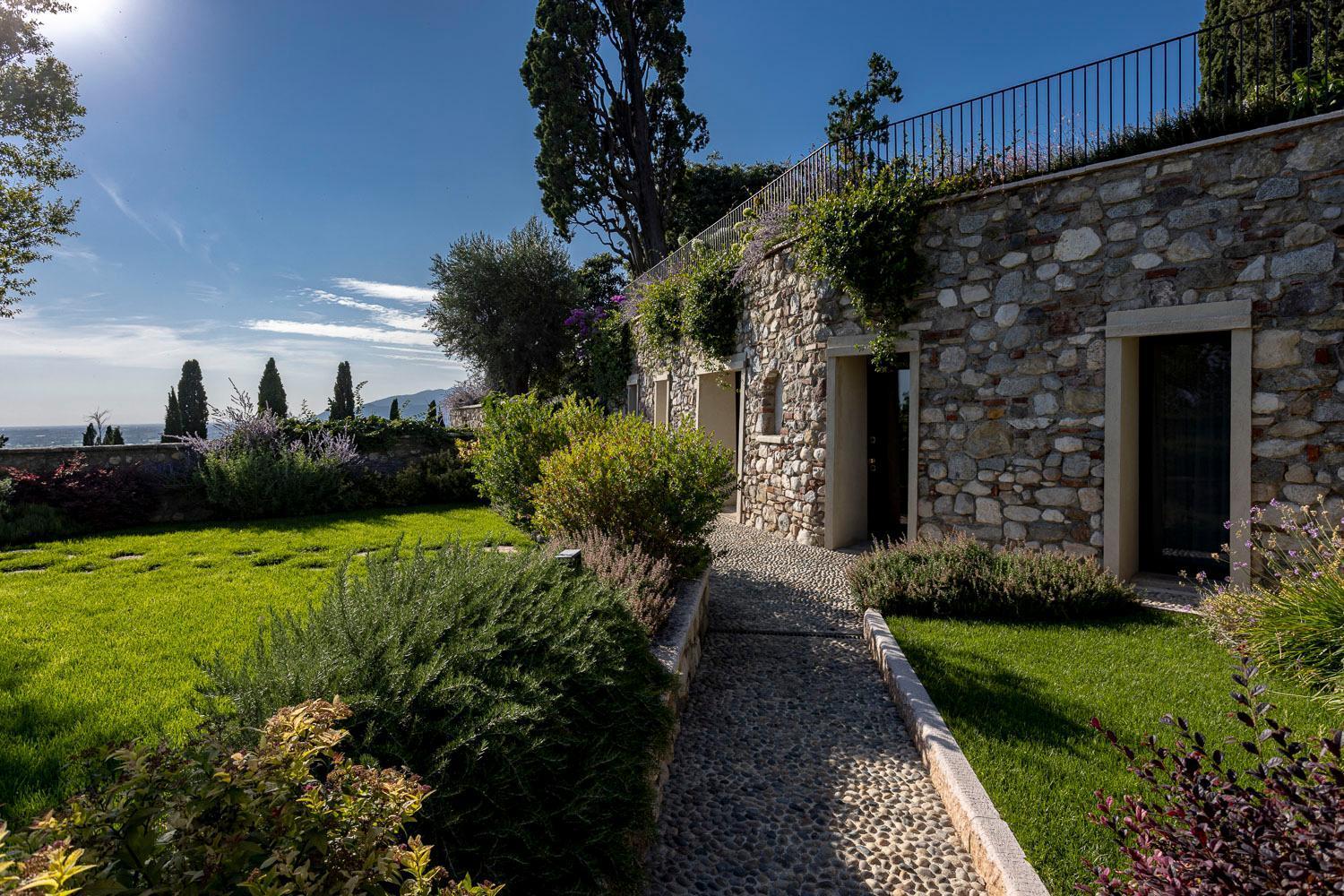 Eremus Relais Aparthotel Lonato Kültér fotó